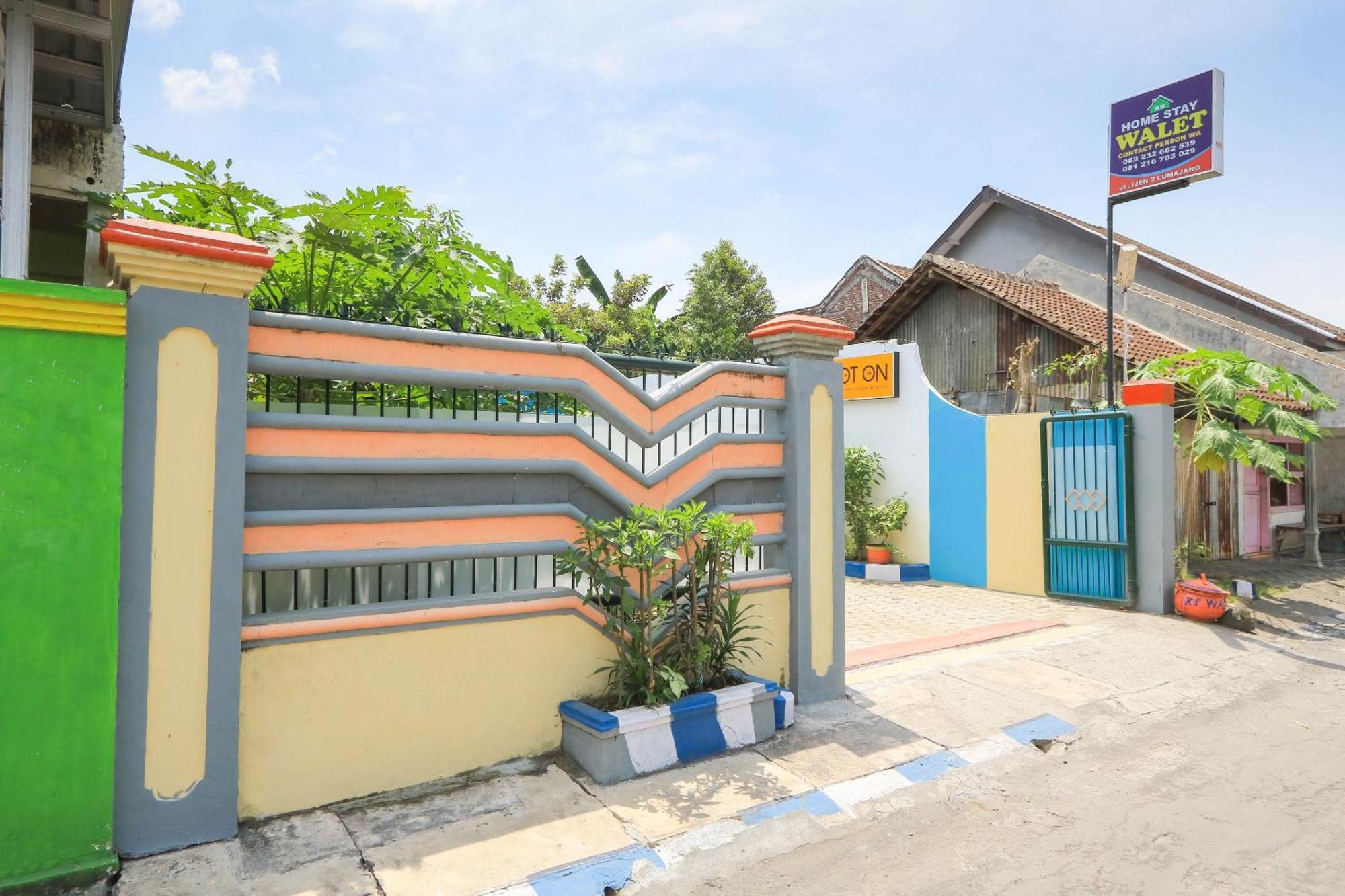 Oyo 2440 Wallet Family Residence Syariah Lumajang المظهر الخارجي الصورة